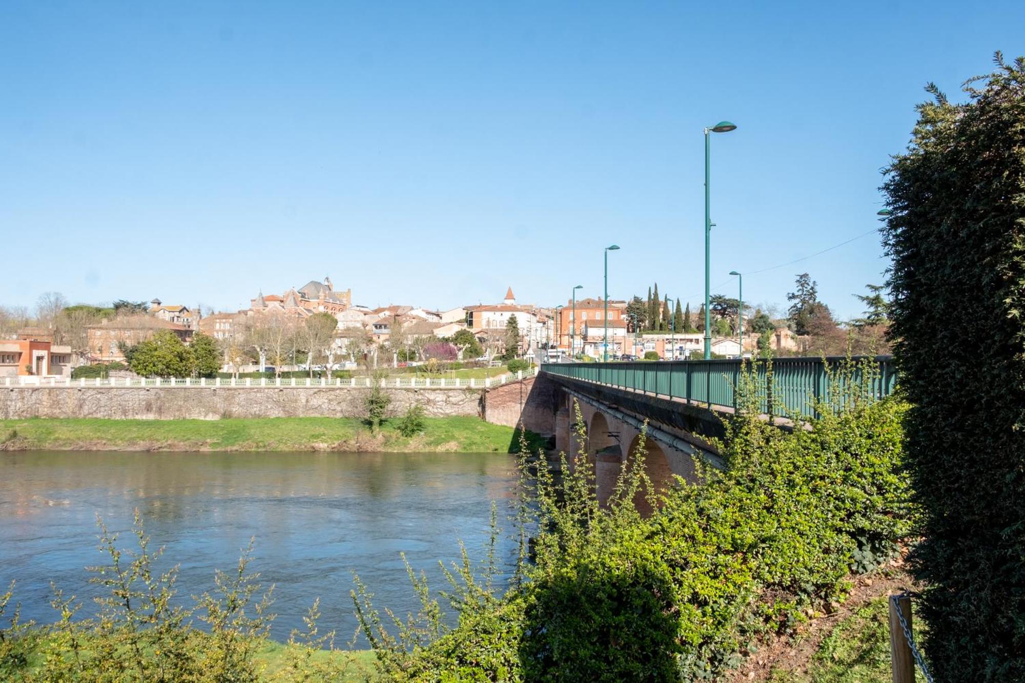 Evasions-Echappee, Centre-Ville, Gare Auterive  Dış mekan fotoğraf
